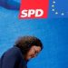Almanya’da istifa eden SPD liderinin yerine 3 kişi bakacak