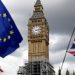 Brexit’e karşı yiyecek, ilaç ve giysi depolanıyor