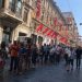 Galatasaray İlkokulu için binlerce öğrenci kuyruğa girdi