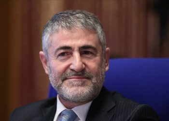 Nureddin Nebati, AK Parti Grubu’na ekonomi sunumu yaptı