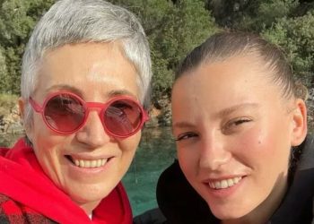 Serenay Sarıkaya’nın annesi kızından güzel çıktı! “Genlerinize kurban”