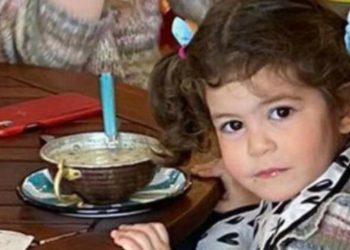 Sinem Kobal ve Kenan İmirzalıoğlu’nun kızı Lalin görüntülendi