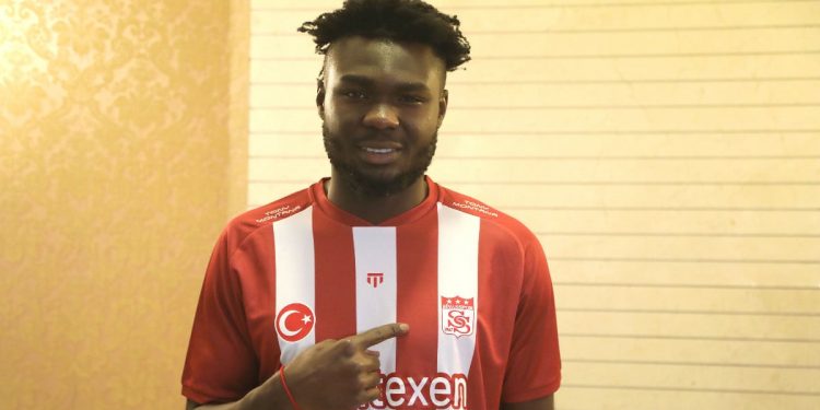 Sivasspor, Jordy Caicedo’yu kiralık olarak kadrosuna kattı