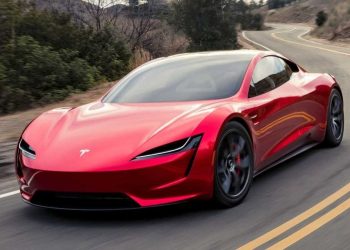 Tesla, 2022’yi teslimat rekoruyla kapattı