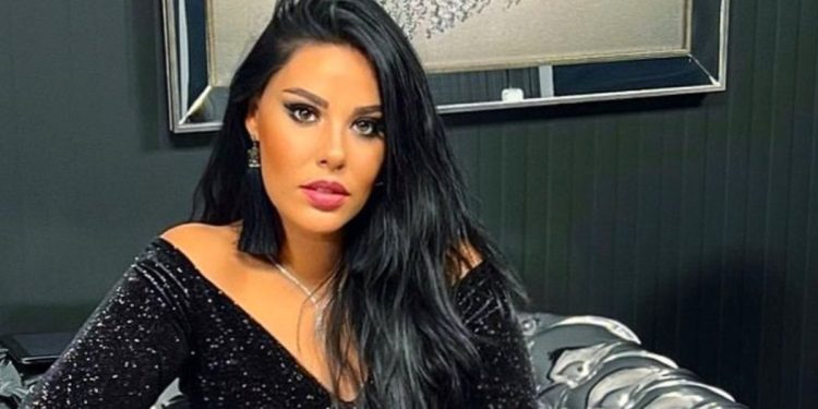 Tuğçe Tayfur sahneleri bırakma kararı aldı