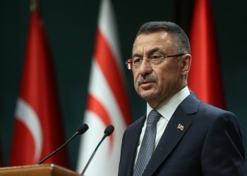 Türkiye’den KKTC’ye su hattından sonra elektrik hattı yapılacak