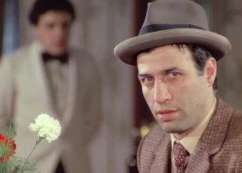 Kalbimize sıcacık bir buse konduran Kemal Sunal’ın hayatına dalalım… Bilinmeyen yönleri çok şaşırtacak!