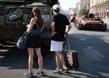 Rus teçhizatları, Kiev’de Ukraynalılar için sergileniyor