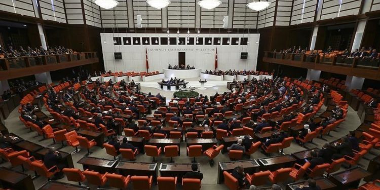 Günlük kiralık evlere düzenleme TBMM Genel Kurulu’nda kabul edildi